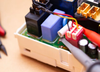 What to Consider When Selecting Probes for Your Oscilloscope